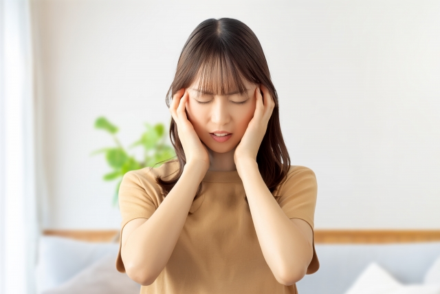 頭痛に悩む方のイメージ 増尾ゆうあい整骨院・はりきゅう院